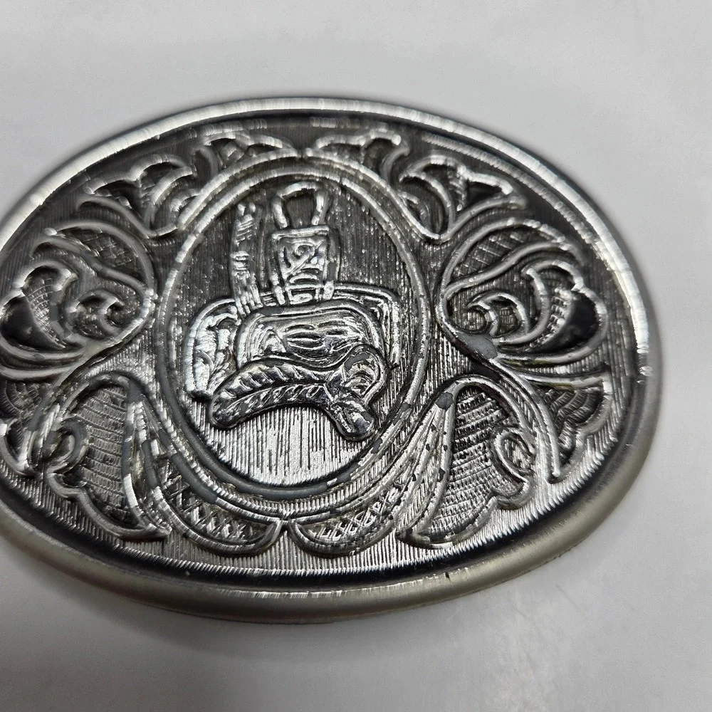 Avon Belt Buckle Vintage Western Horse Saddle Silver Tone Oval Scrollwork G7/67